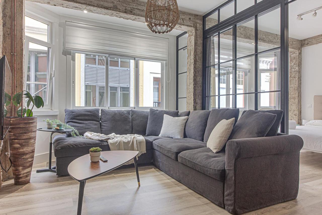 Apartment Square Deluxe